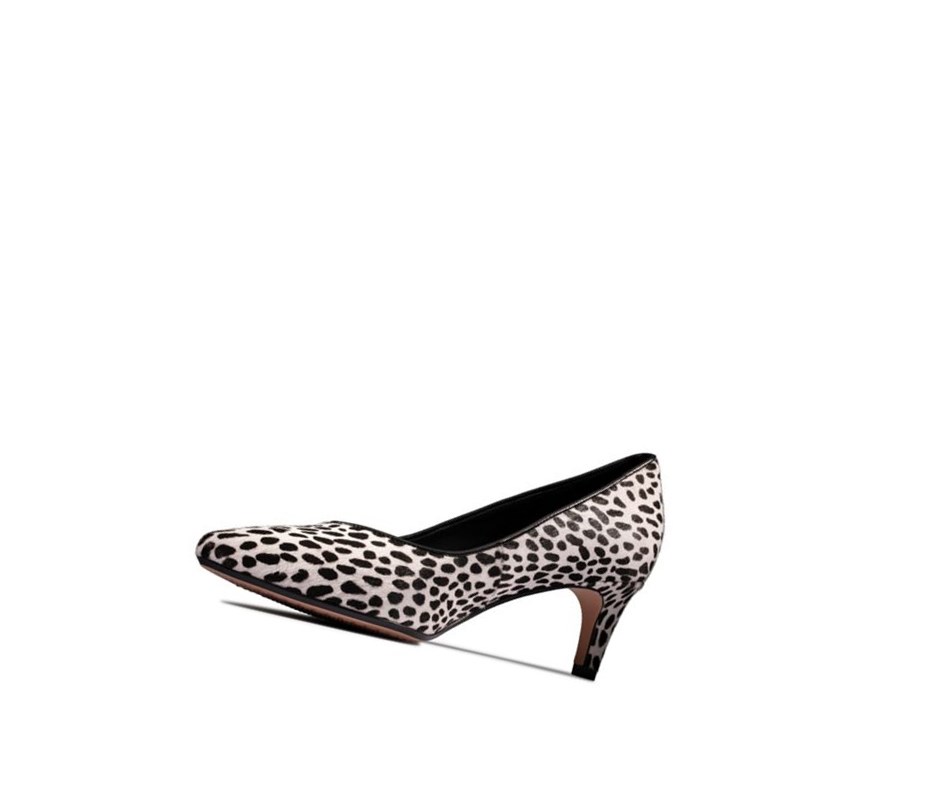 Chaussures Cuir Clarks Laina 55 Court Print Cuir Larges Fit Femme Leopard | BKGT81543